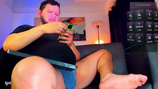 antonyhill online show from December 2, 2:25 am