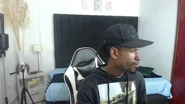 anhtony wayans online show from December 6, 12:07 am