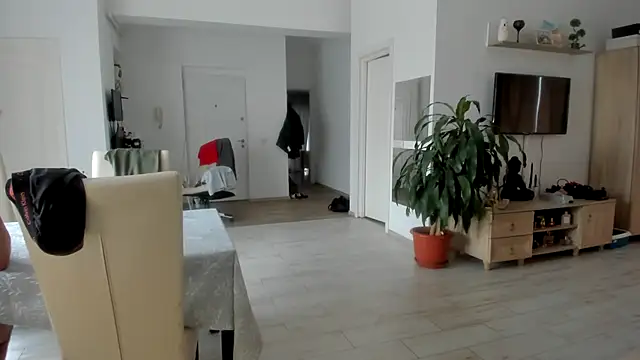 woolfiie online show from November 12, 9:26 am