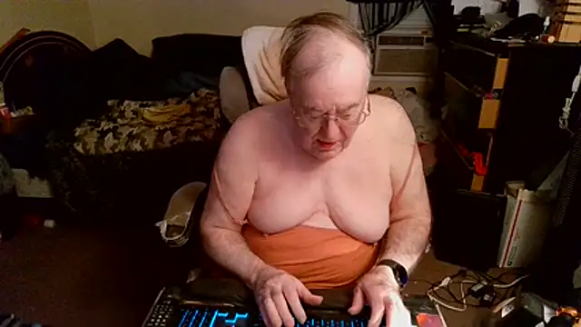 Toastir online show from December 14, 2:46 pm