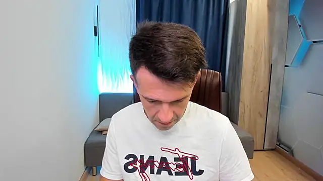 SteveTiger online show from October 7, 9:02 am