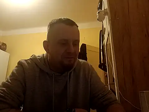 MrWhitePL online show from February 1, 9:40 pm