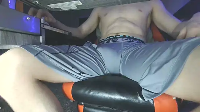 Dick and muscles online show from March 6, 3:02 am