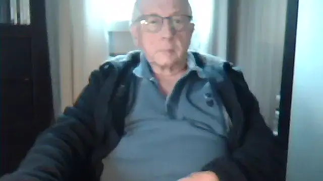 johnjohn622662 online show from January 12, 3:05 pm