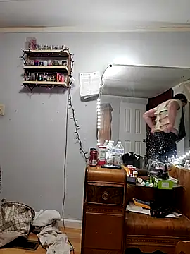 Snapshot of MaddyC6992 chatting on March 5, 7:28 pm MaddyC6992 online show from March 5, 7:28 pm