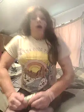 Snapshot of MaddyC6992 chatting on October 8, 5:06 pm MaddyC6992 online show from October 8, 5:06 pm