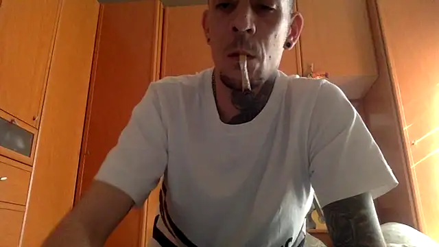 pareja2933 online show from April 10, 3:30 pm