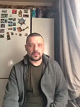 DanielOhCool online show from February 12, 7:34 am