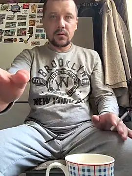 DanielOhCool online show from September 16, 8:15 am