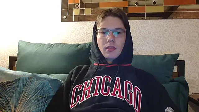 newcomer 2021 online show from October 12, 4:12 pm