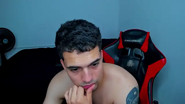 tanner hard  online show from March 16, 1:17 am