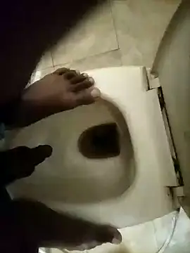 Snapshot of naxus@xh chatting on October 29, 1:30 am naxusxh online show from October 29, 1:30 am