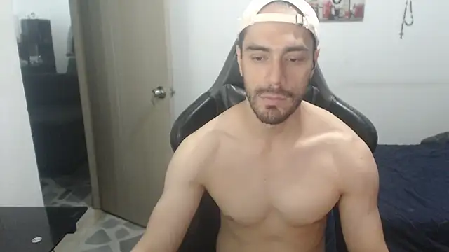 samuelgarcia  online show from April 8, 4:13 am