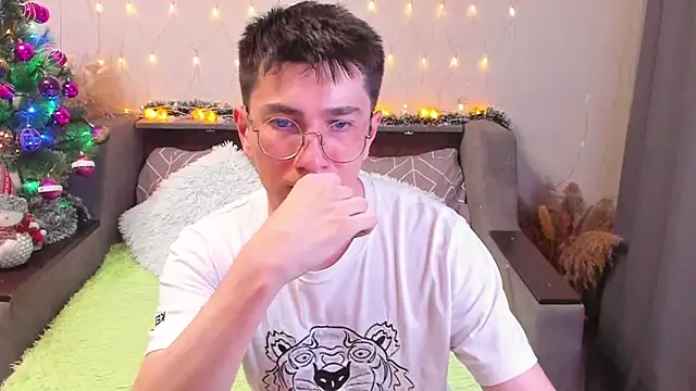 Yumi steve online show from December 27, 10:59 pm