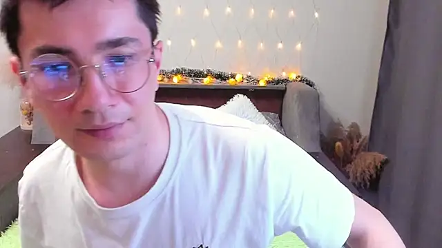 Yumi steve online show from January 26, 11:29 pm