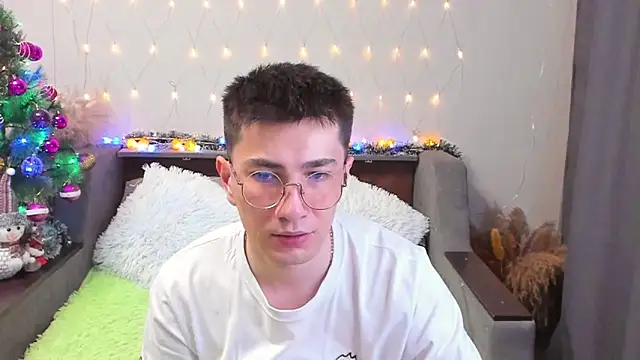 Yumi steve online show from December 20, 10:54 pm