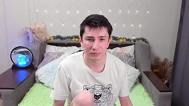 Yumi steve online show from September 26, 2:20 am