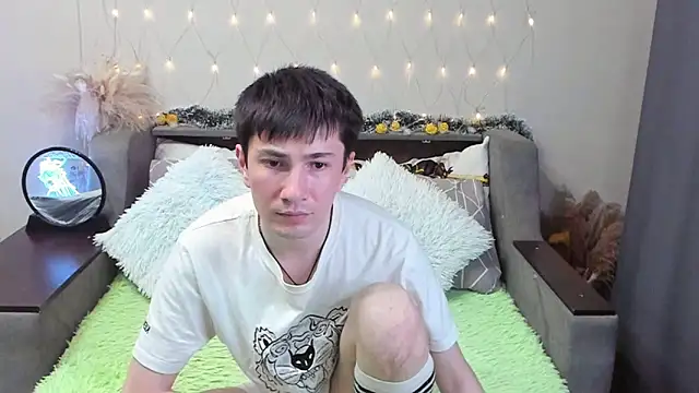 Yumi steve online show from September 30, 3:59 pm