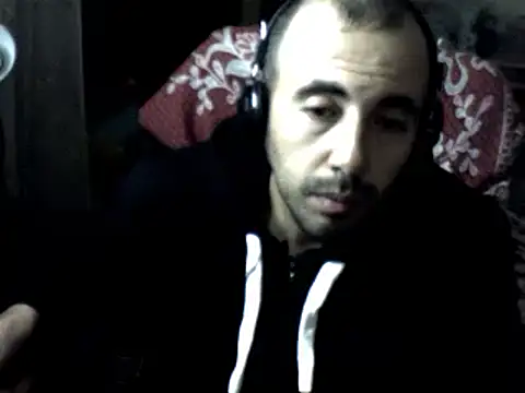 Snapshot of big_heart chatting on December 19, 12:34 am big heart online show from December 19, 12:34 am