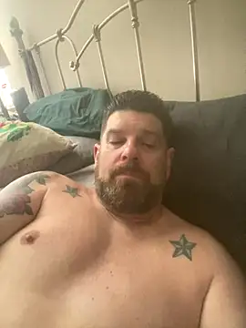 avgman76 online show from November 2, 8:02 pm