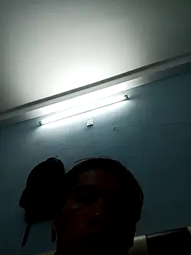 Cachcutee online show from December 31, 1:41 pm