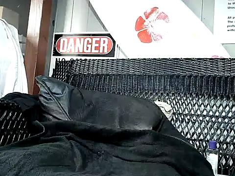 HungHawaiian808xh online show from November 16, 8:00 pm