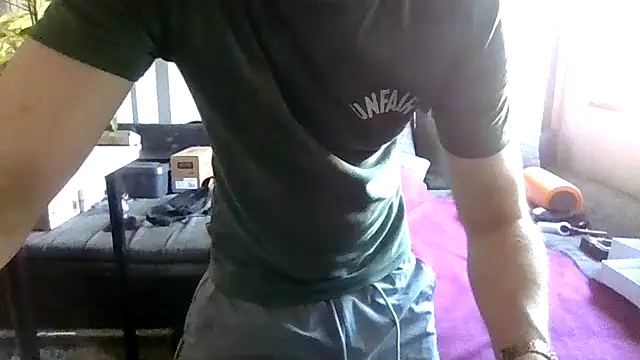 Bblfgbb online show from August 3, 6:23 am