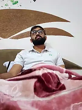 love4shownude online show from December 27, 2:47 am