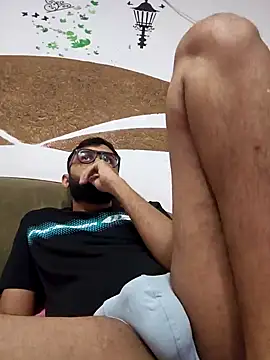 love4shownude online show from December 28, 2:33 am