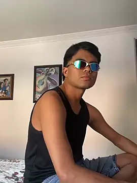 pinedasex777 online show from February 5, 7:42 pm