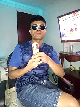 pinedasex777 online show from September 10, 11:03 pm