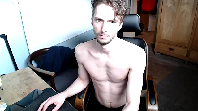 mycurve online show from February 11, 7:16 pm