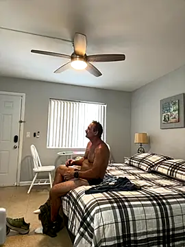 Snapshot of Bronco9602 chatting on September 27, 4:16 pm Bronco9602 online show from September 27, 4:16 pm