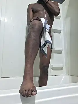 Maculine Stayr online show from March 31, 5:14 pm