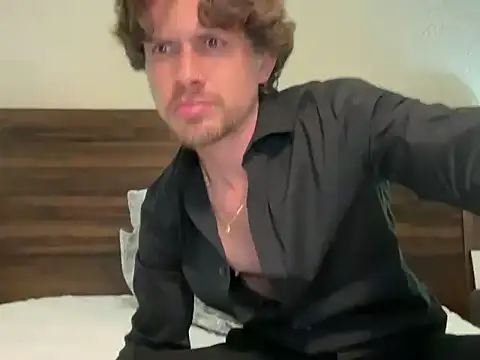 mcklister kinky feets online show from February 28, 3:38 am