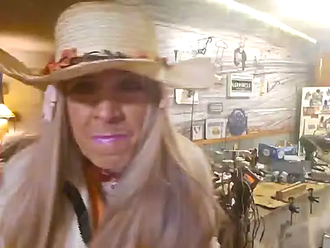 CROSSCOUNTRY1 online show from January 13, 9:30 am