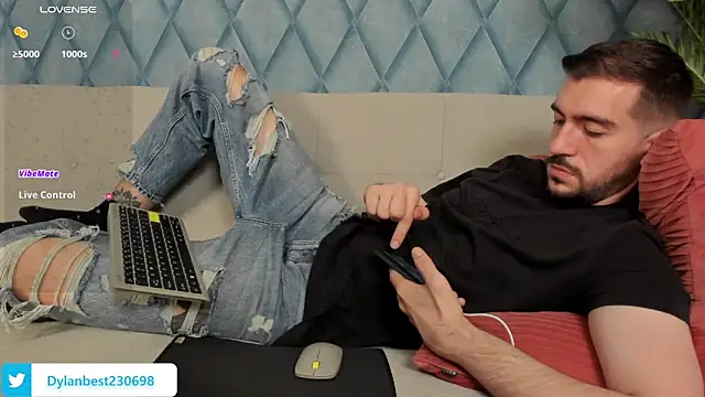 Dylan Best online show from June 24, 2:36 am