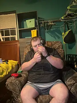 Snapshot of fatdickdaddy448 chatting on December 26, 12:03 am fatdickdaddy448 online show from December 26, 12:03 am