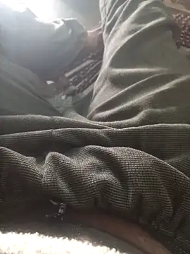 FinableKnee online show from February 2, 8:24 am