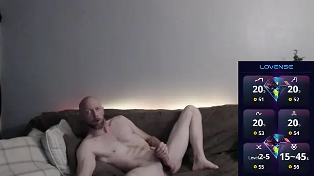 MaxRouger online show from November 12, 8:42 am