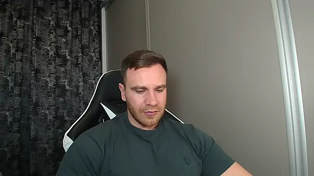 Thori92 online show from March 23, 8:04 pm