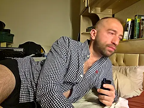 Snapshot of theSmallest-dick chatting on October 22, 6:10 pm theSmallest-dick online show from October 22, 6:10 pm