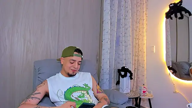 alejandro calderon1 online show from October 27, 4:59 am