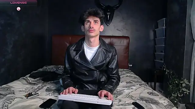 DanielCrush1 online show from February 21, 6:58 am