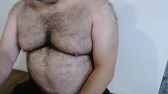 mikeyhotbear online show from July 17, 6:09 am