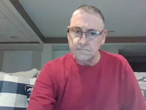 Snapshot of takeitall101 chatting on March 23, 8:26 am takeitall101 online show from March 23, 8:26 am