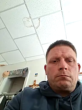 curiouscock38 online show from January 31, 7:11 pm