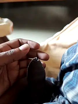 malluflash online show from November 11, 5:23 am