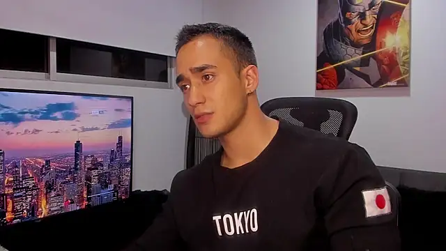 Snapshot of AlexRivera6 chatting on January 25, 1:32 am AlexRivera6 online show from January 25, 1:32 am