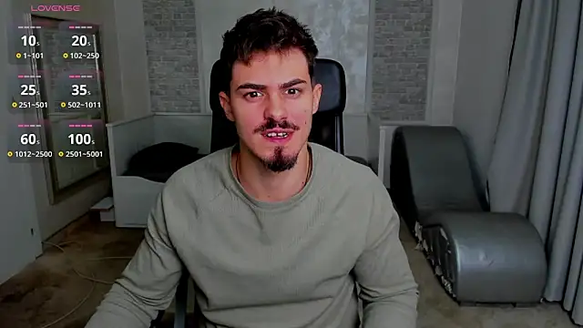 WilsonJules online show from December 7, 8:49 pm